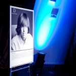 9-Poster with Light