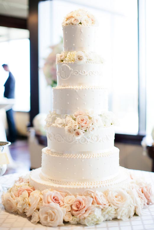 26-white-wedding-cake-white-blush-flowers-significant-events-of