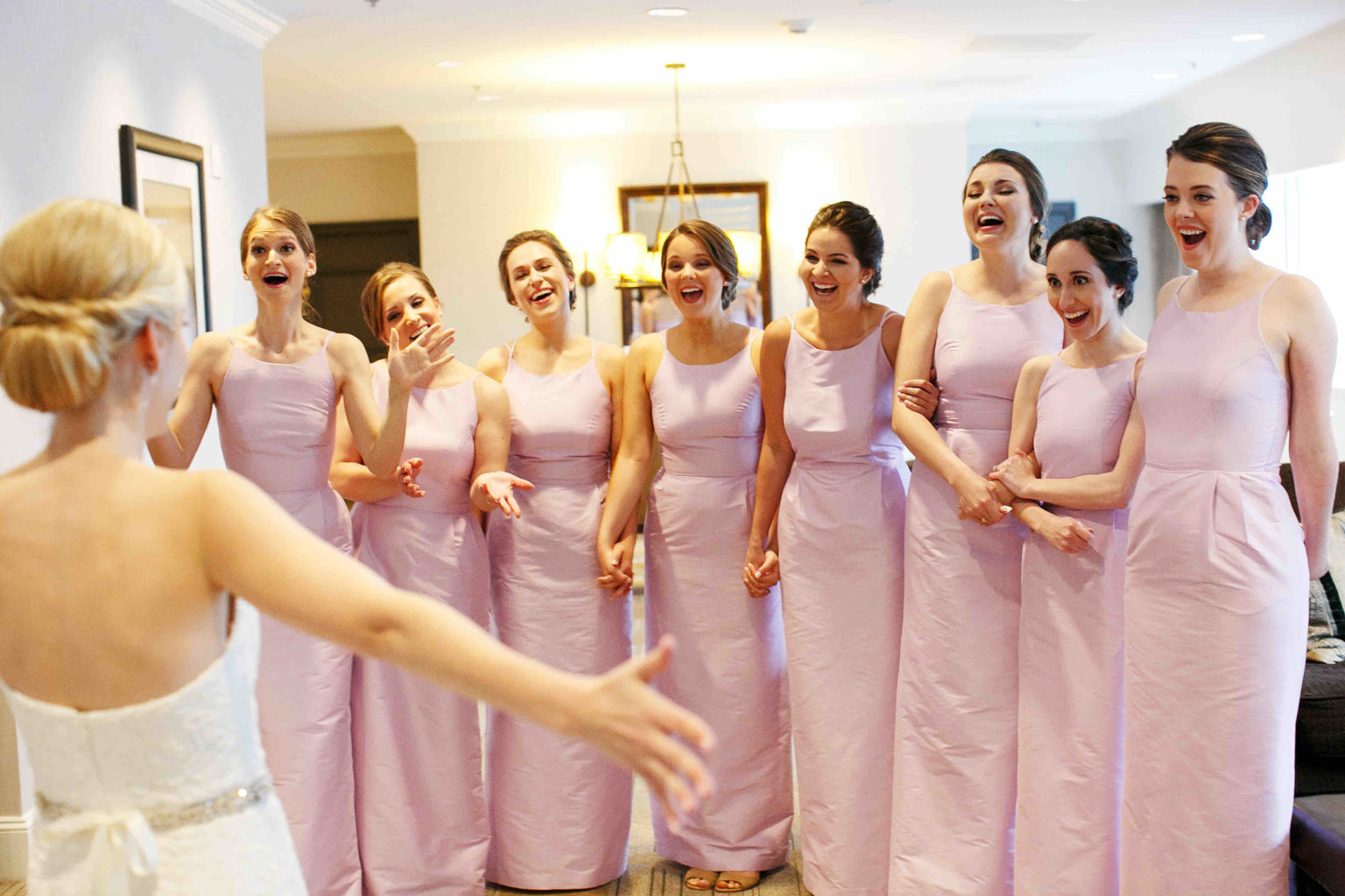 15 Bridesmaids First Look scaled
