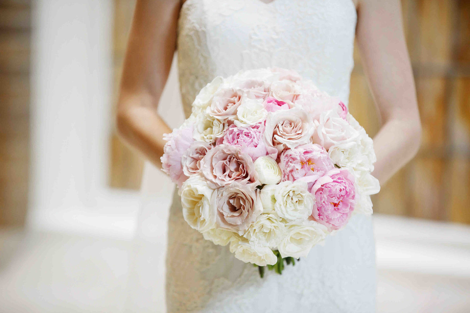 20 Pink White Bouquet scaled