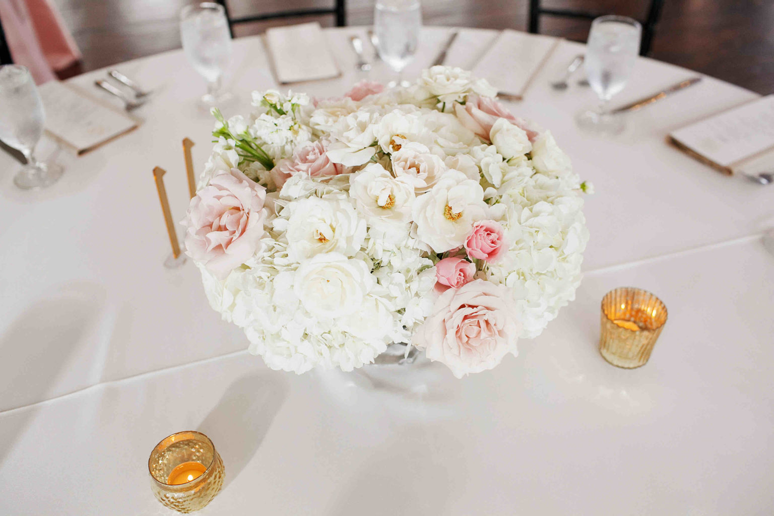 62 Pink White Centerpiece scaled