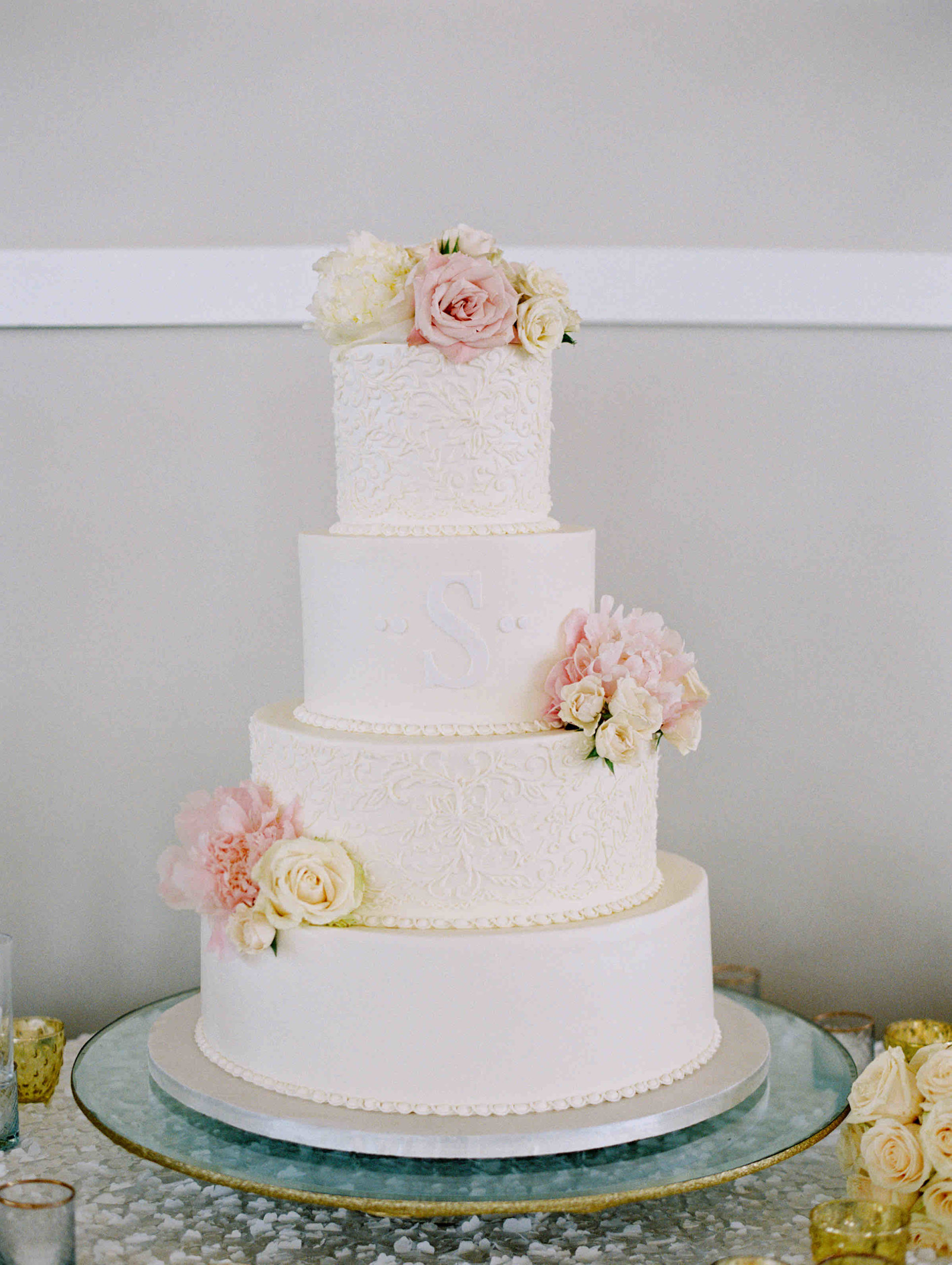 47 Lace Wedding Cake scaled