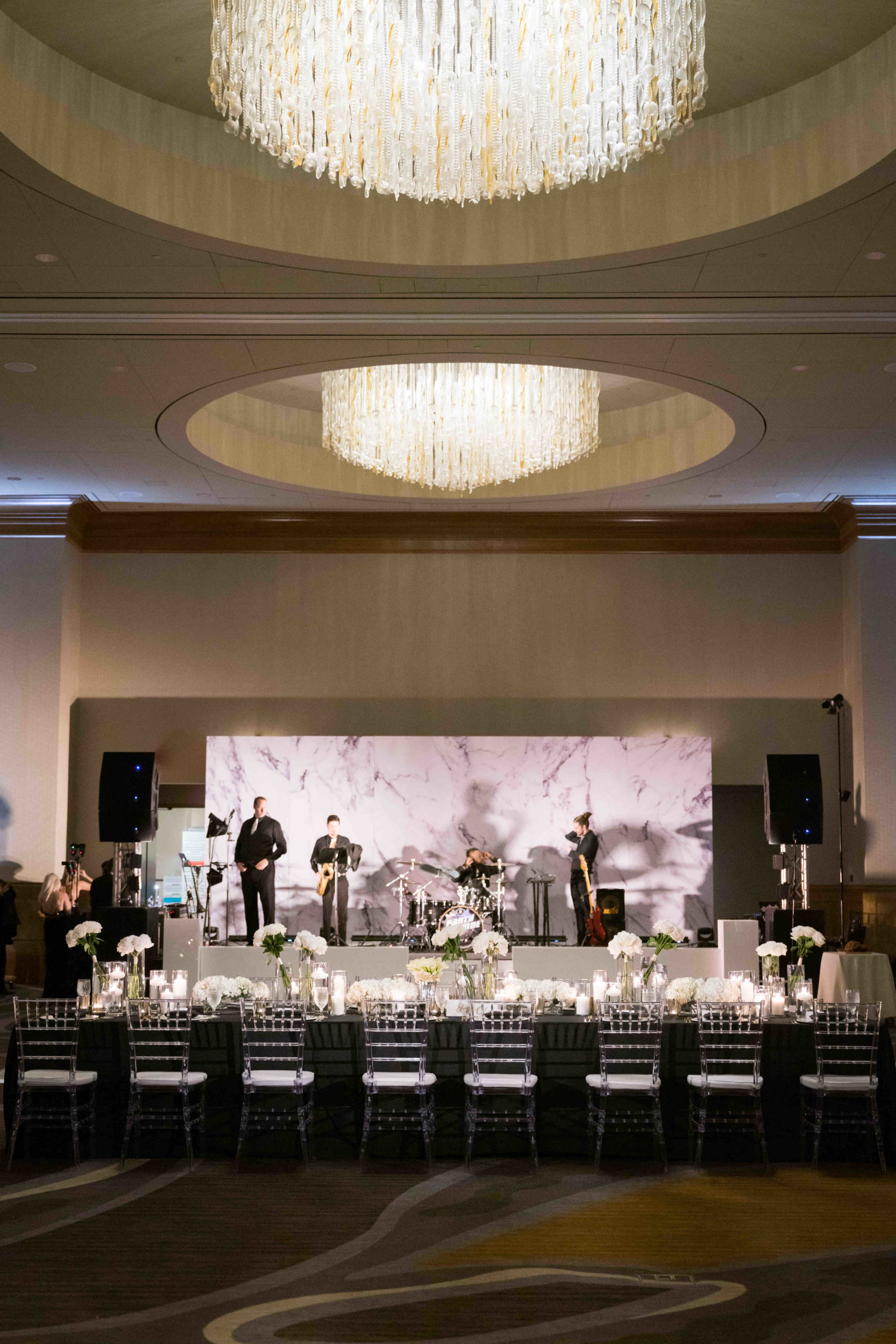 42 Omni Dallas Wedding Marble Stage Backdrop scaled