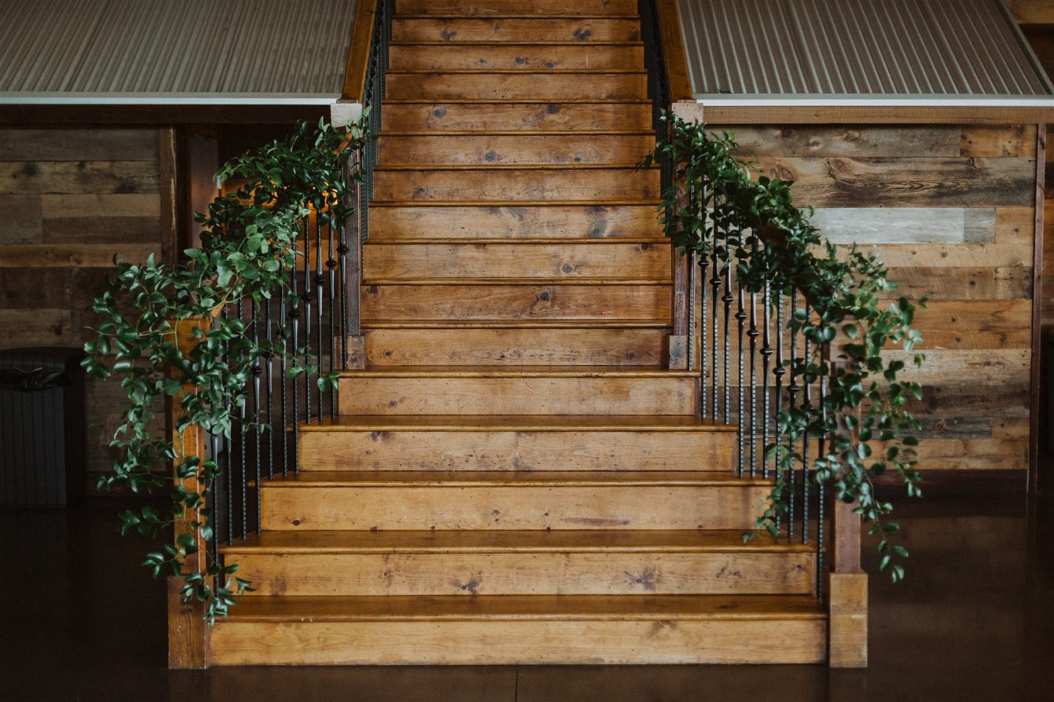 40 Stonecrest Venue Wedding Greenery on Stairs