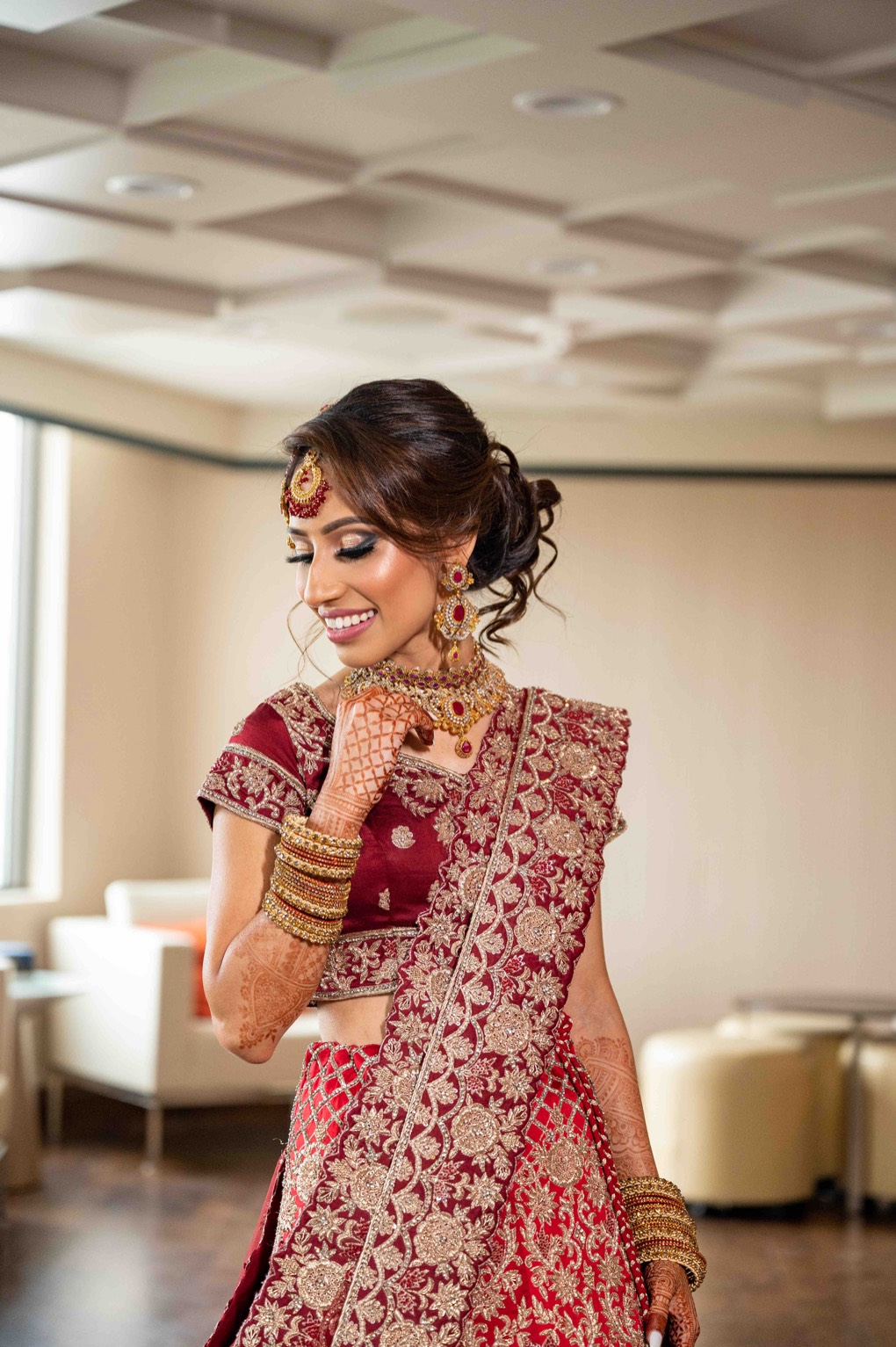 32 South Asian Bride Makeup and Henna 1020x1533 1